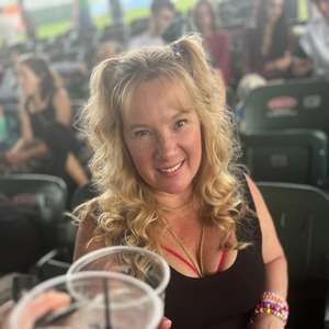 Meet your Posher, Deborah